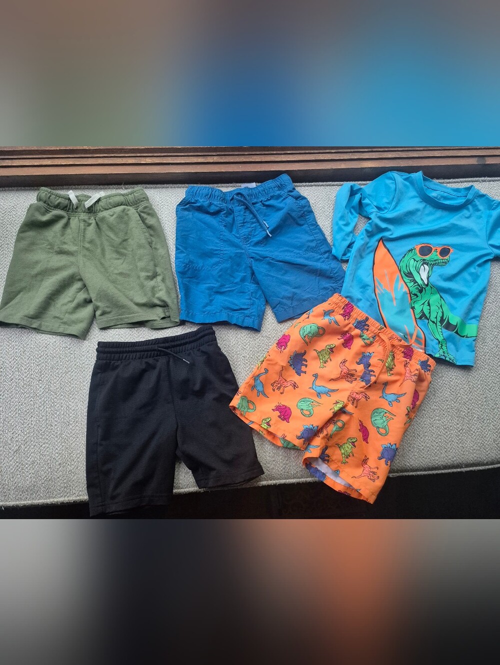 Boys 5t Bundle - Picture 2 of 4